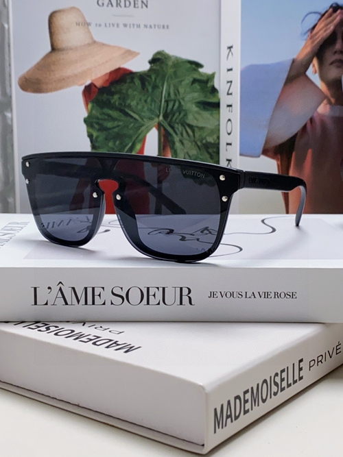 ルイヴィトンサングラス正面デザイン